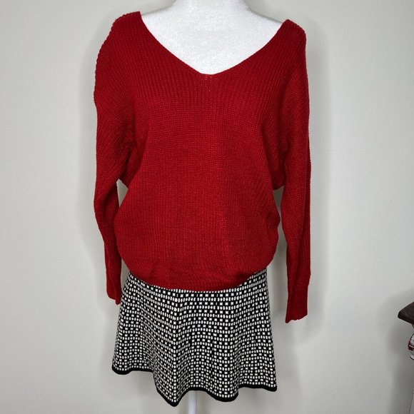 NWOT - Red Twist Back Sweater - Backless - Off Shoulder - Medium - 4/6 - Crimson - Picture 12 of 12